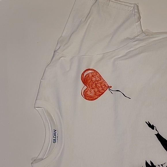 Gildan Bansky Art Girl With Ballon Fringe Short Sleeve Tee Black Red XL - Picture 5 of 10